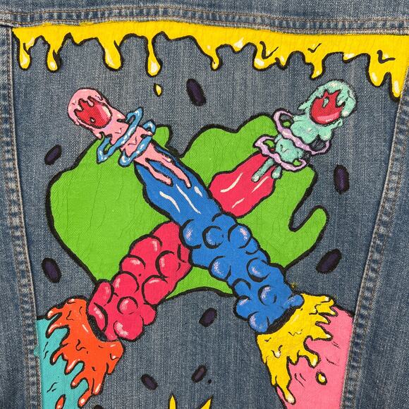 Levi’s OOAK Hand Painted Trucker Jean Jacket Womens Medium Denim Cherry Bomb - Picture 4 of 13
